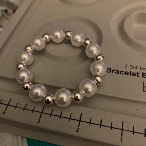 Bracelets - Picture 3 of 3